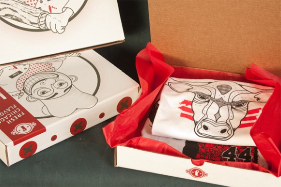 упаковка для футболок в виде коробки для пиццы